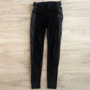 Xersion Two-Tone Leggings